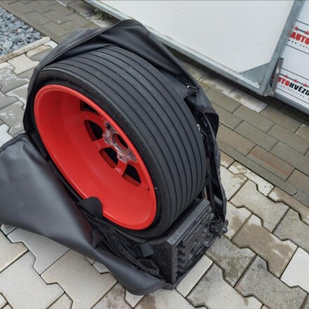 S 3.0 V6 HYBRID ČR S.KNIHA