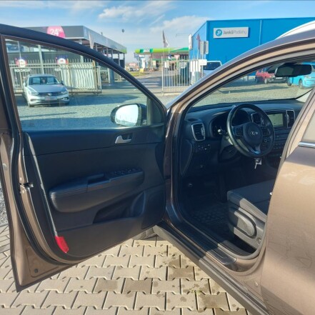 1,7 CRDI AUTOMAT STYLE ČR 1.MAJITEL