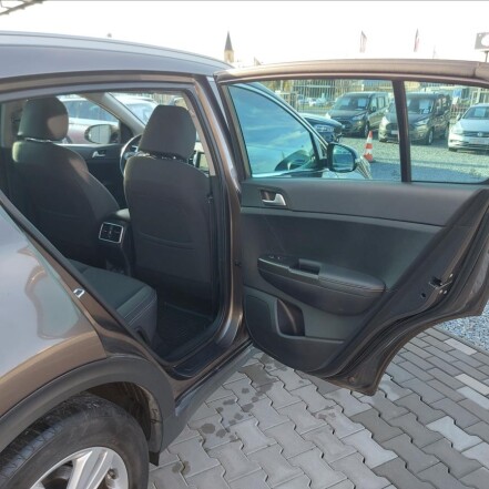 1,7 CRDI AUTOMAT STYLE ČR 1.MAJITEL