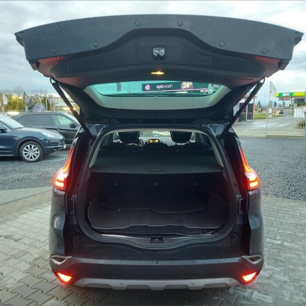 2,0 dCi 147kW 4Control Initiale Paris S.KNIHA