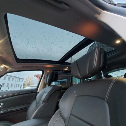 2,0 dCi 147kW 4Control Initiale Paris S.KNIHA