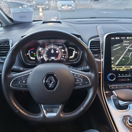 2,0 dCi 147kW 4Control Initiale Paris S.KNIHA