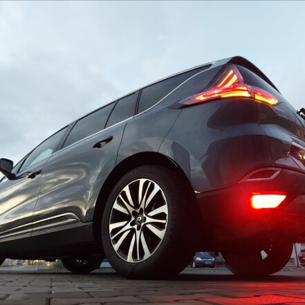 2,0 dCi 147kW 4Control Initiale Paris S.KNIHA