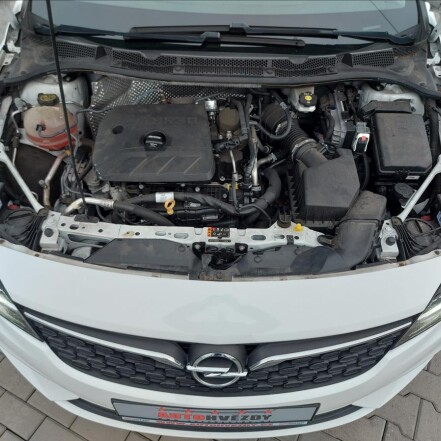 1,3 T AUTOMAT SPORTS TOURER S.KNIHA