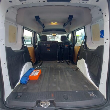 1,5 TDCi 5míst ČR S.KNIHA