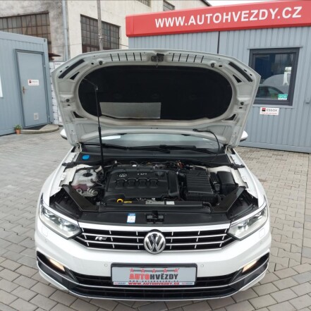 2,0 BiTDI 4x4 R-Line DSG ČR 1.MAJITEL