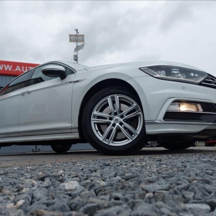 2,0 BiTDI 4x4 R-Line DSG ČR 1.MAJITEL