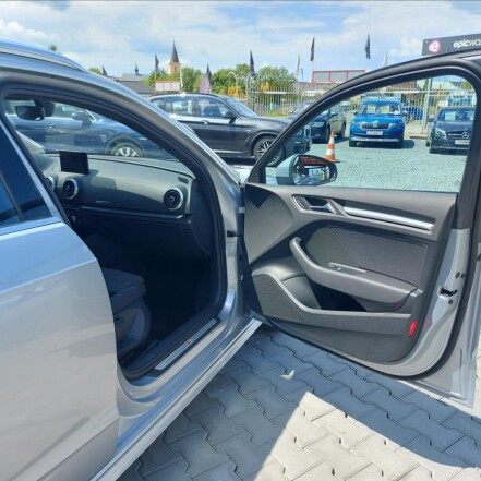 1.4 TFSI AT S-Line SPORT 1.MAJITEL