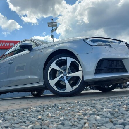 1.4 TFSI AT S-Line SPORT 1.MAJITEL