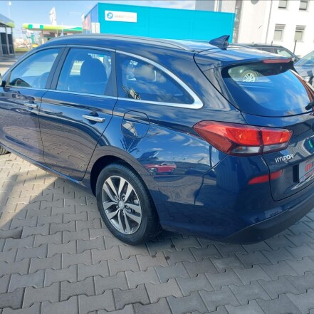 1,6 CRDI Style ČR 1.majitel S.KNIHA