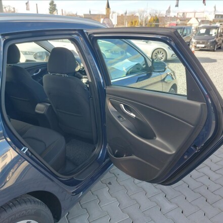 1,6 CRDI Style ČR 1.majitel S.KNIHA