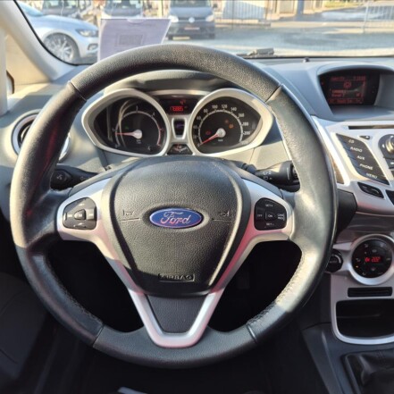 1,6 TDCI Titanium S.KNIHA