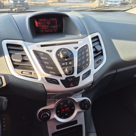 1,6 TDCI Titanium S.KNIHA