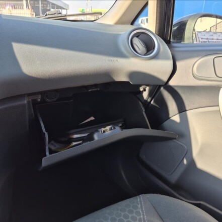 1,6 TDCI Titanium S.KNIHA