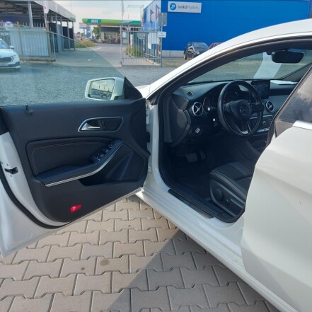 200d Shooting Brake S.HISTORIE