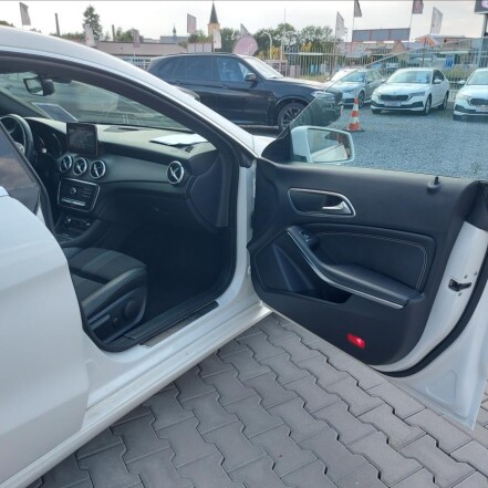 200d Shooting Brake S.HISTORIE