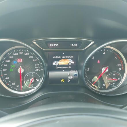 200d Shooting Brake S.HISTORIE