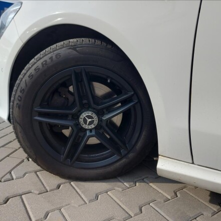 200d Shooting Brake S.HISTORIE