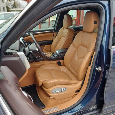 S 3.0 V6 HYBRID ČR S.KNIHA