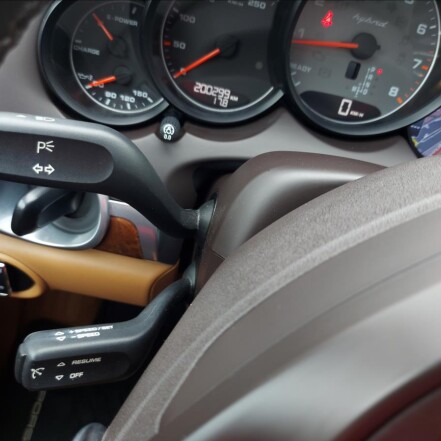 S 3.0 V6 HYBRID ČR S.KNIHA