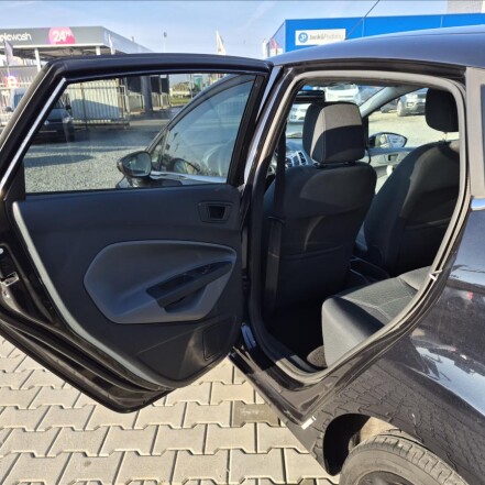 1,6 TDCI Titanium S.KNIHA