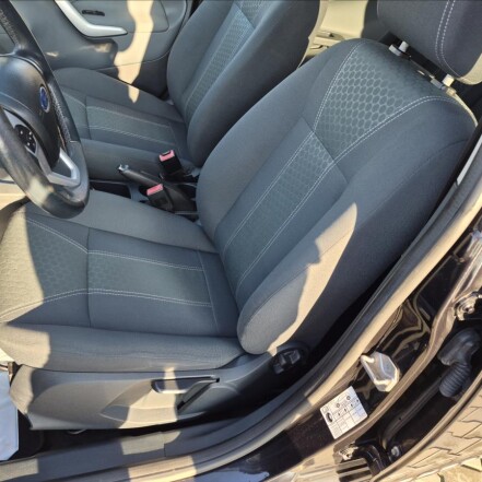 1,6 TDCI Titanium S.KNIHA