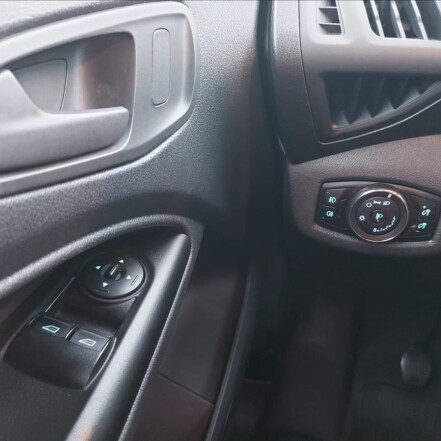 1,5 TDCi 5míst ČR S.KNIHA