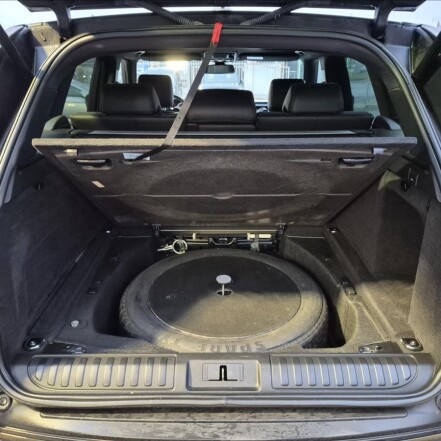 3,0 TDV6 AWD HSE 250PS S.KNIHA