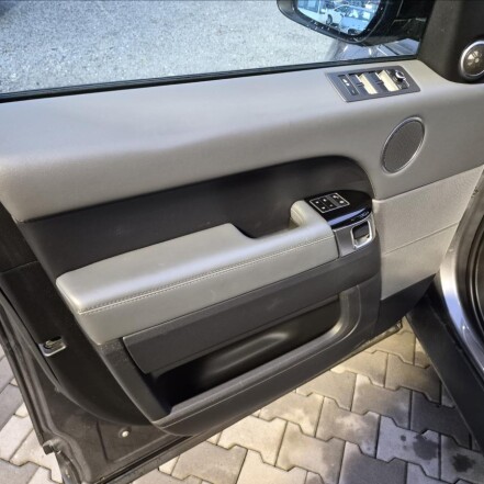 3,0 TDV6 AWD HSE 250PS S.KNIHA