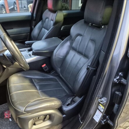 3,0 TDV6 AWD HSE 250PS S.KNIHA