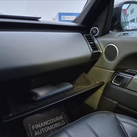 3,0 TDV6 AWD HSE 250PS S.KNIHA