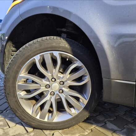 3,0 TDV6 AWD HSE 250PS S.KNIHA