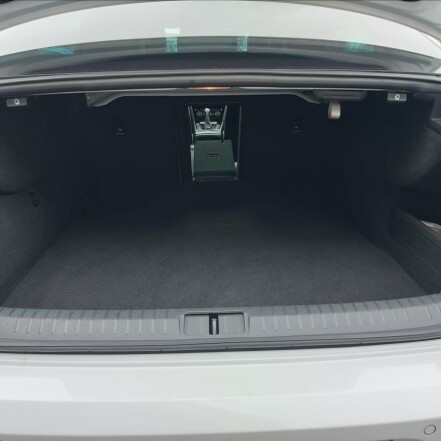 2,0 BiTDI 4x4 R-Line DSG ČR 1.MAJITEL