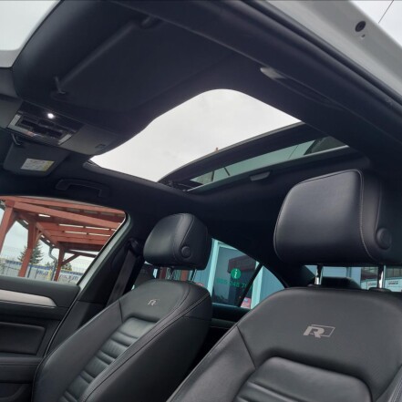 2,0 BiTDI 4x4 R-Line DSG ČR 1.MAJITEL