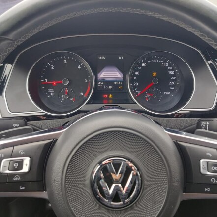 2,0 BiTDI 4x4 R-Line DSG ČR 1.MAJITEL