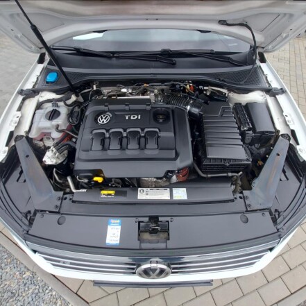 2,0 BiTDI 4x4 R-Line DSG ČR 1.MAJITEL