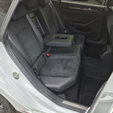 2,0 TDI DSG ČR 1.majitel ELEGANCE