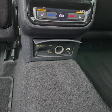 2,0 TDI DSG ČR 1.majitel ELEGANCE