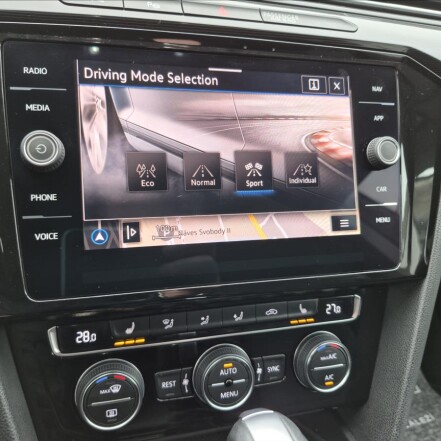 2,0 TDI DSG ČR 1.majitel ELEGANCE