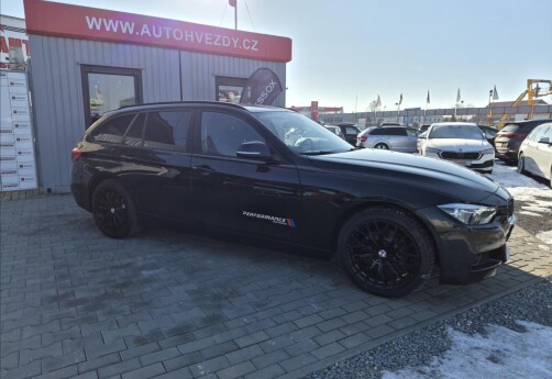 BMW Řada 3 320d xDrive MANUÁL 4X4 CEBIA