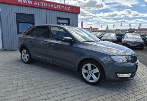 Škoda Rapid 1,2 TSI 81kW 4válec S.KNIHA 1.MAJITELKA