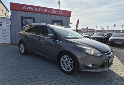 Ford Focus 1,6 EcoBoost Titanium ČR 2.majitel