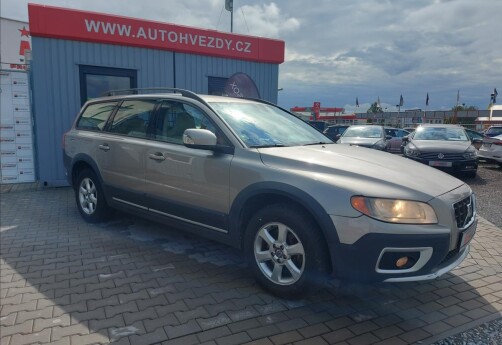 Volvo XC70 2,4 D5 AWD automat